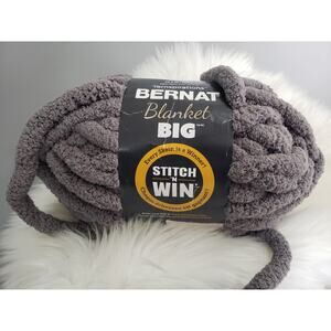 Yarnspirations Bernat Blanket Big Yarn 10.50z Gray‎